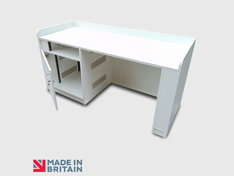 AV Desk 04