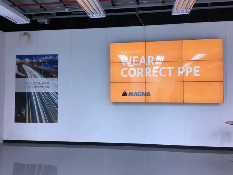 LCD Video Wall Displays with Super Narrow Bezel (55")